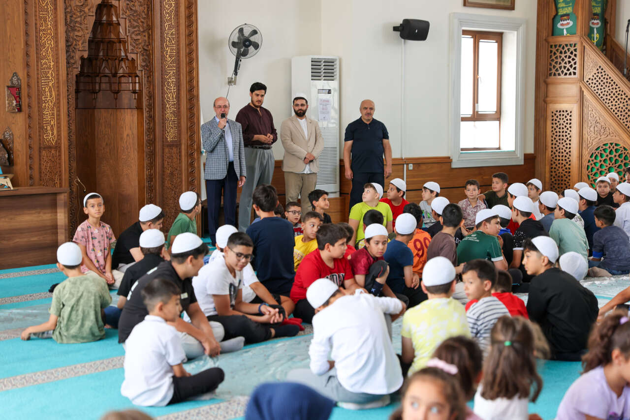 Konya’da yaz coşkusu! Başkan Pekyatırmacı Kur’an Kurslarında çocuklarla buluştu 8